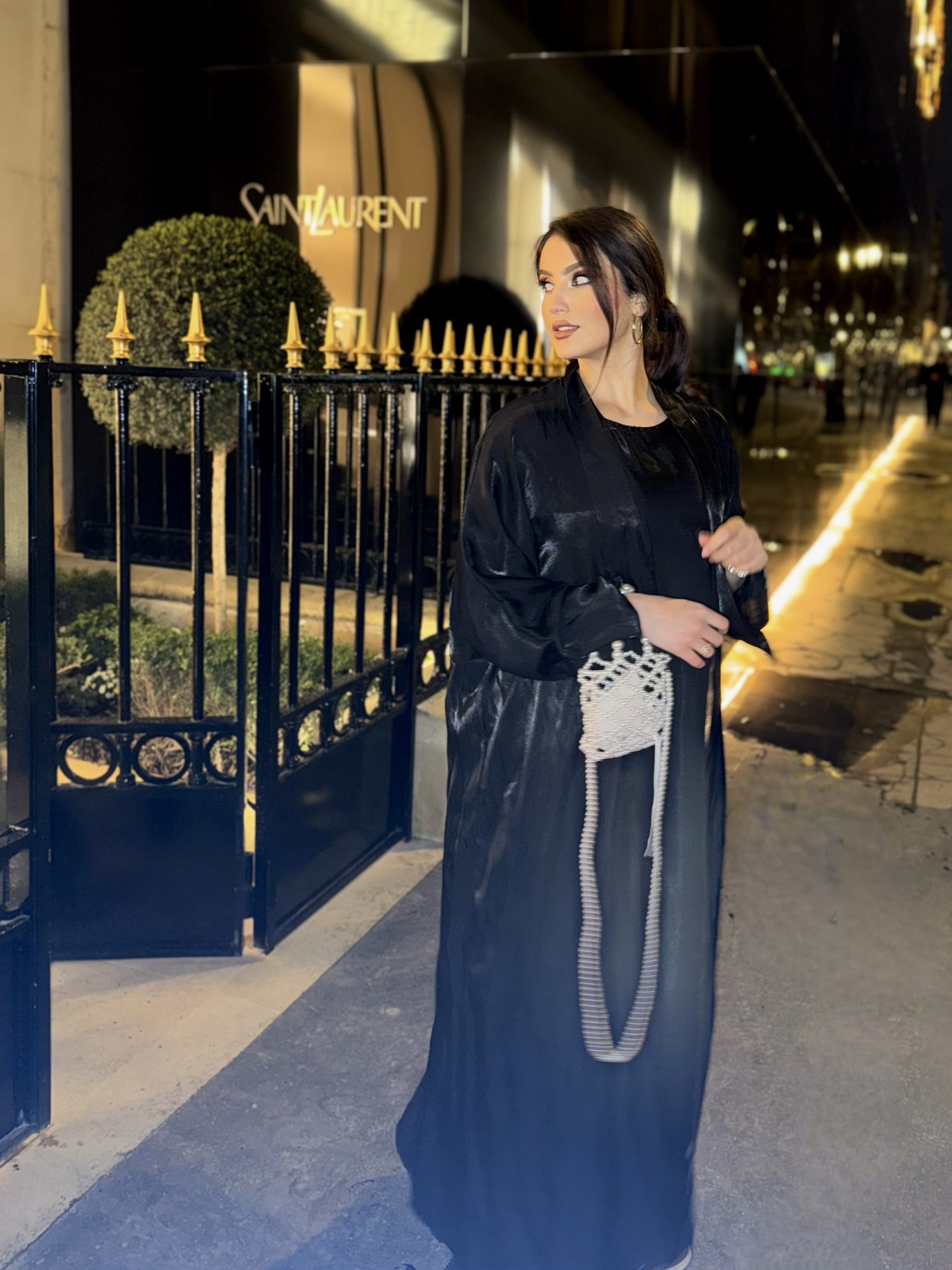 abaya naila noir