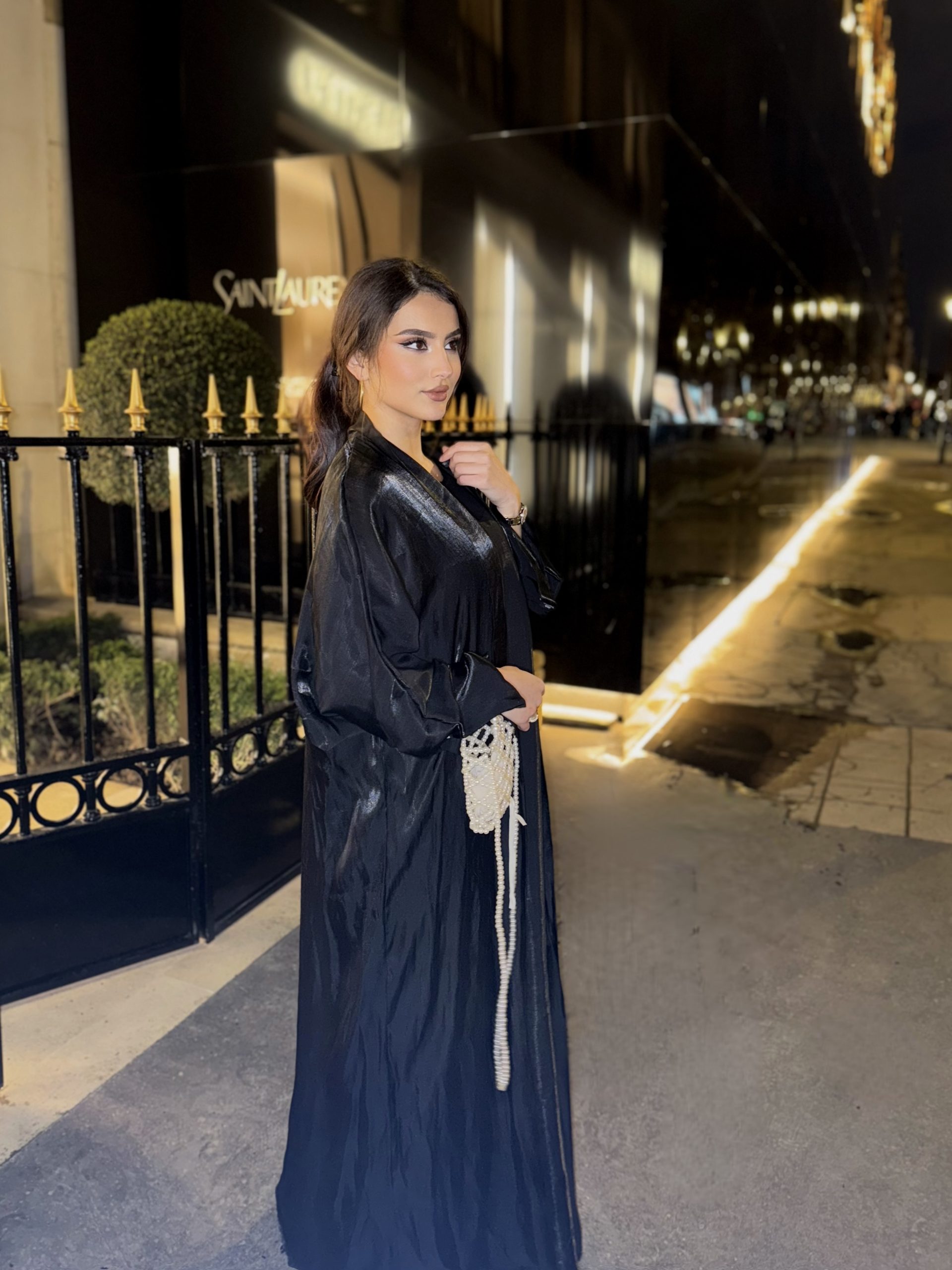abaya naila noir