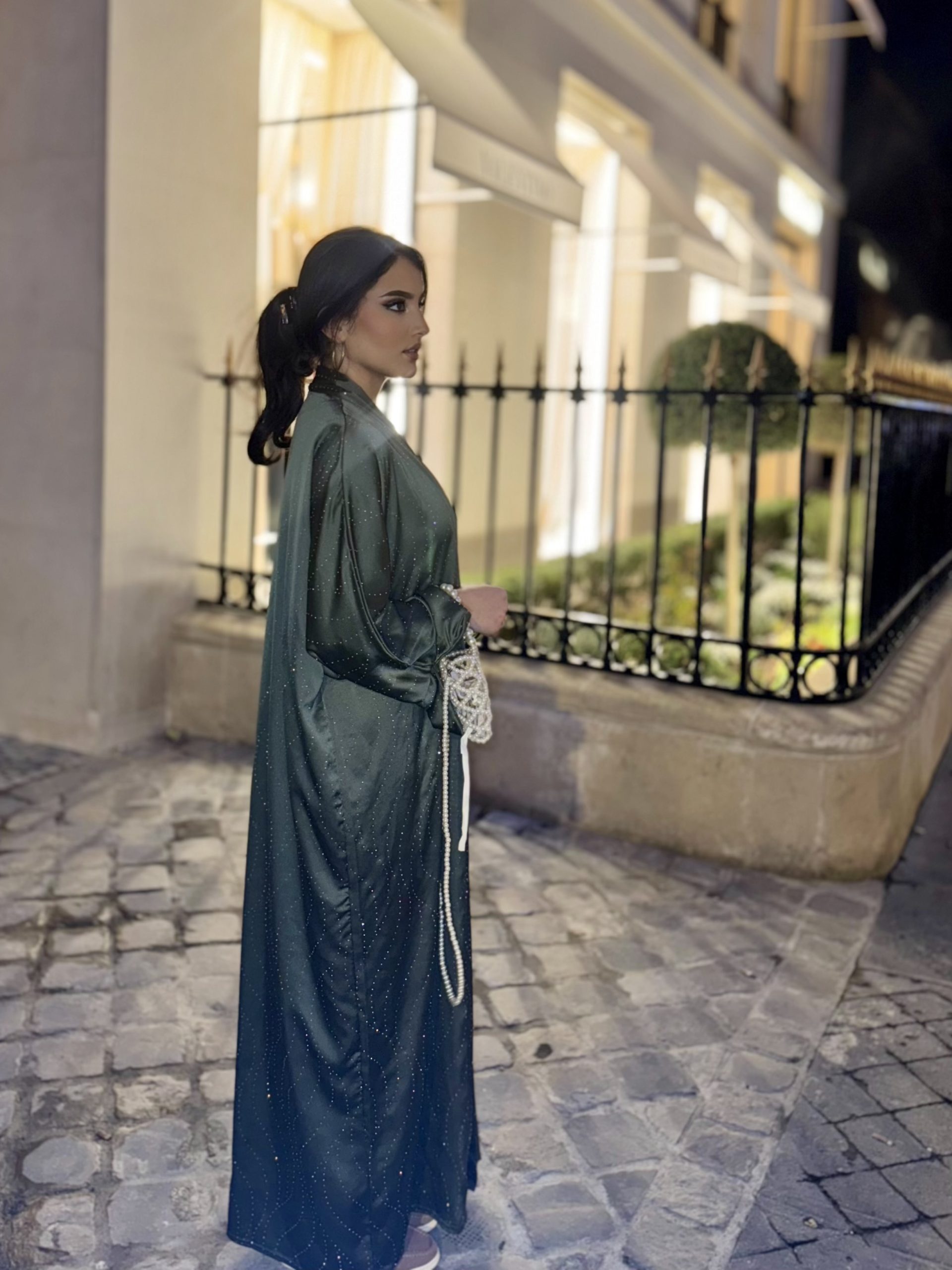 abaya inaya kaki