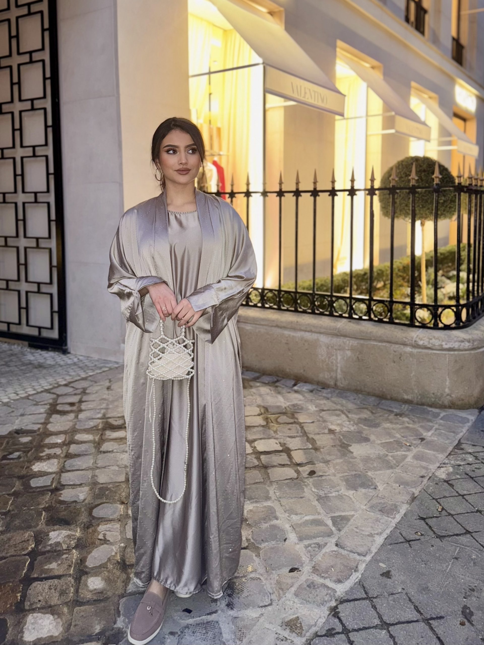 abaya inaya taupe